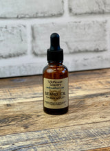 Load image into Gallery viewer, Sandalwood Beard Oil