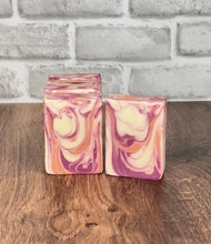 Load image into Gallery viewer, Summer Dew Buttermilk Soap